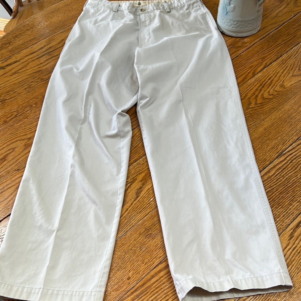 Fieldmaster khaki chino men’s pants, size 34 x 32.